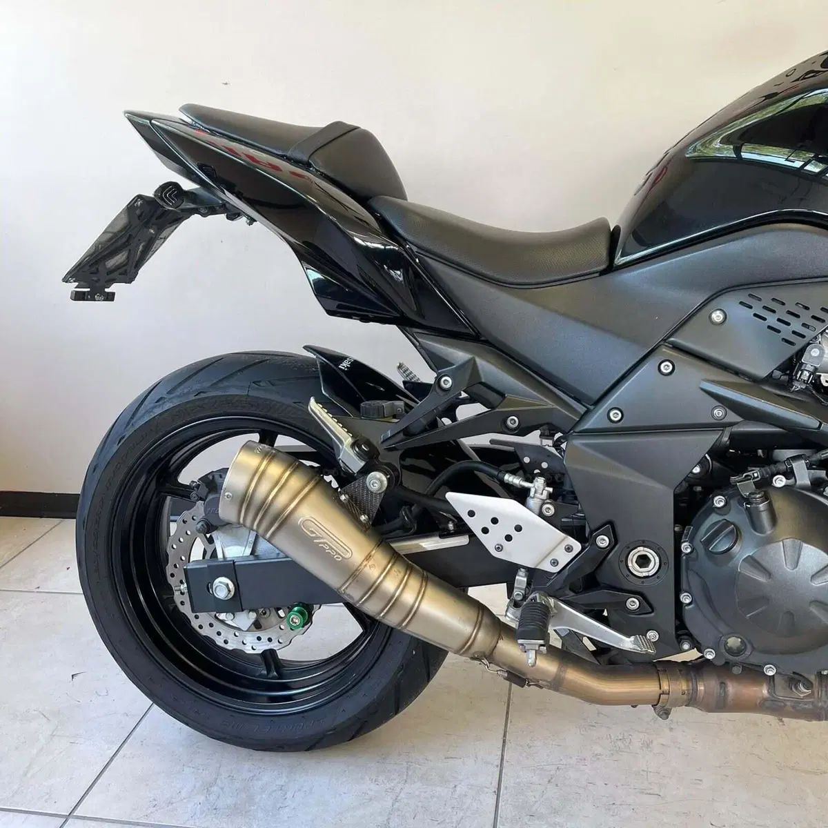 Kawasaki Z 750 (2007 - 14) (6)