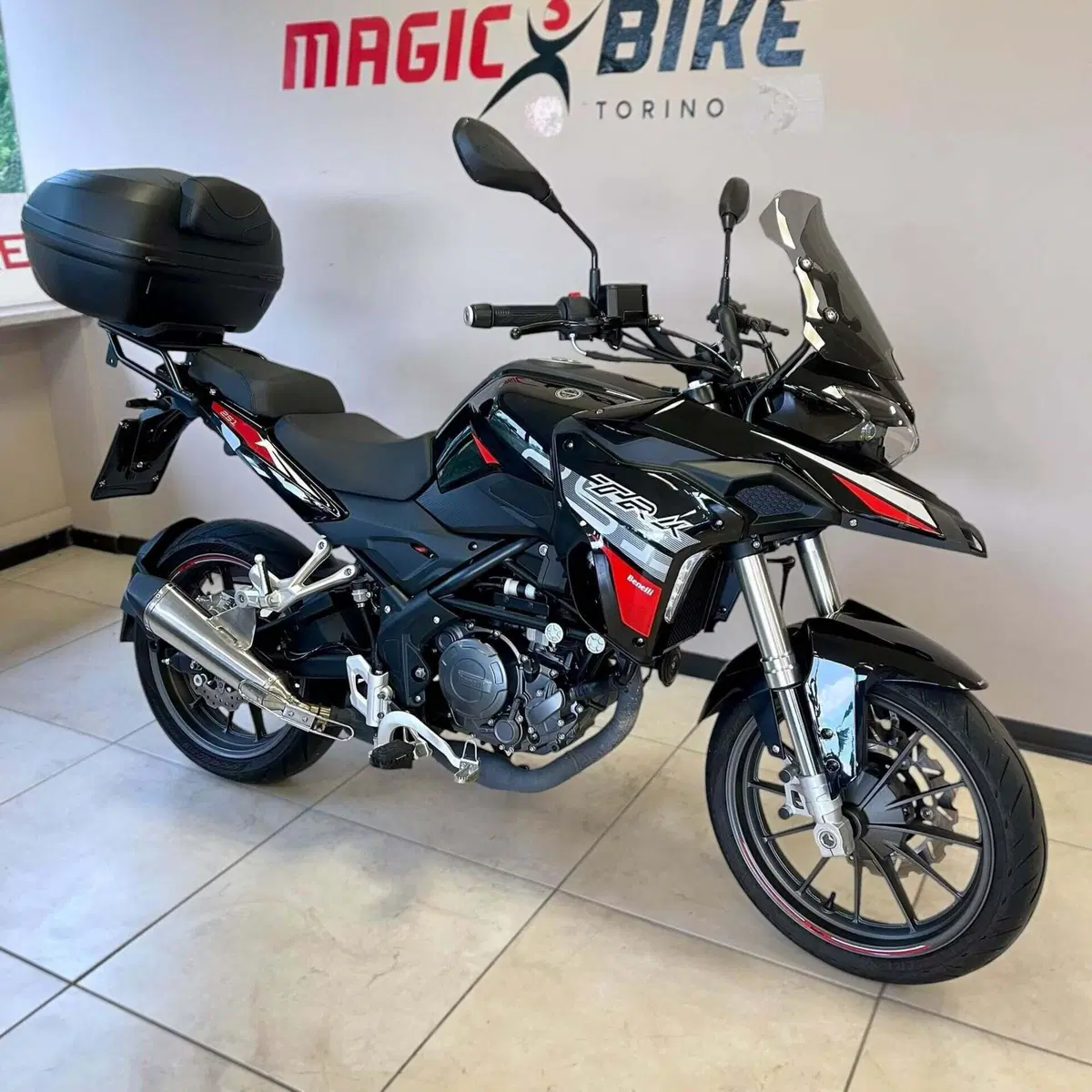 Benelli TRK 251 (2022 - 25)