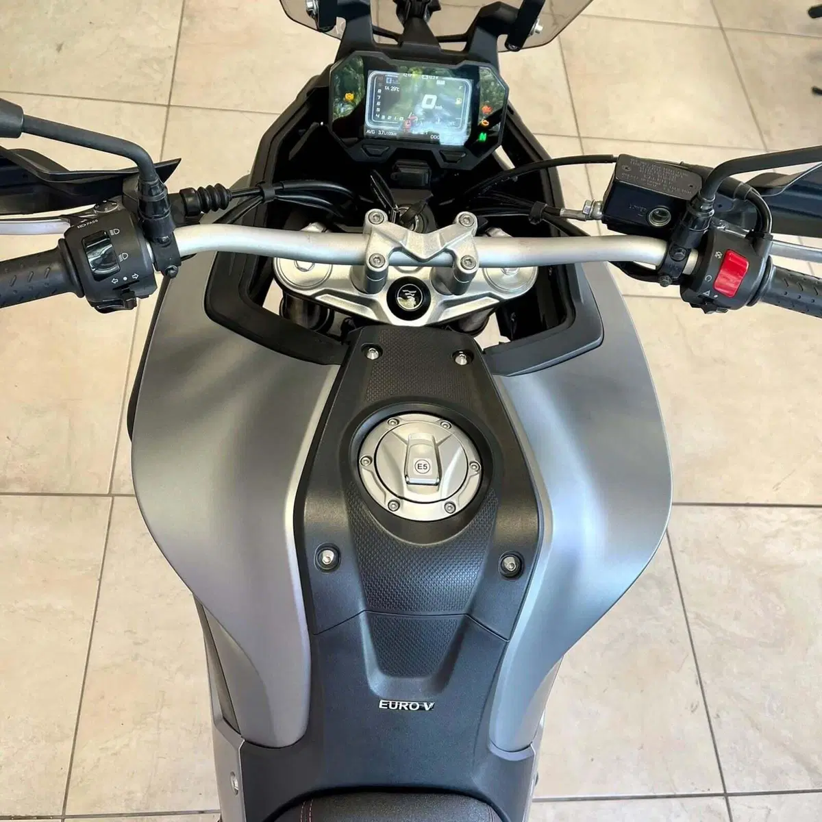 Voge Valico 500DSX (2021 - 24) (3)