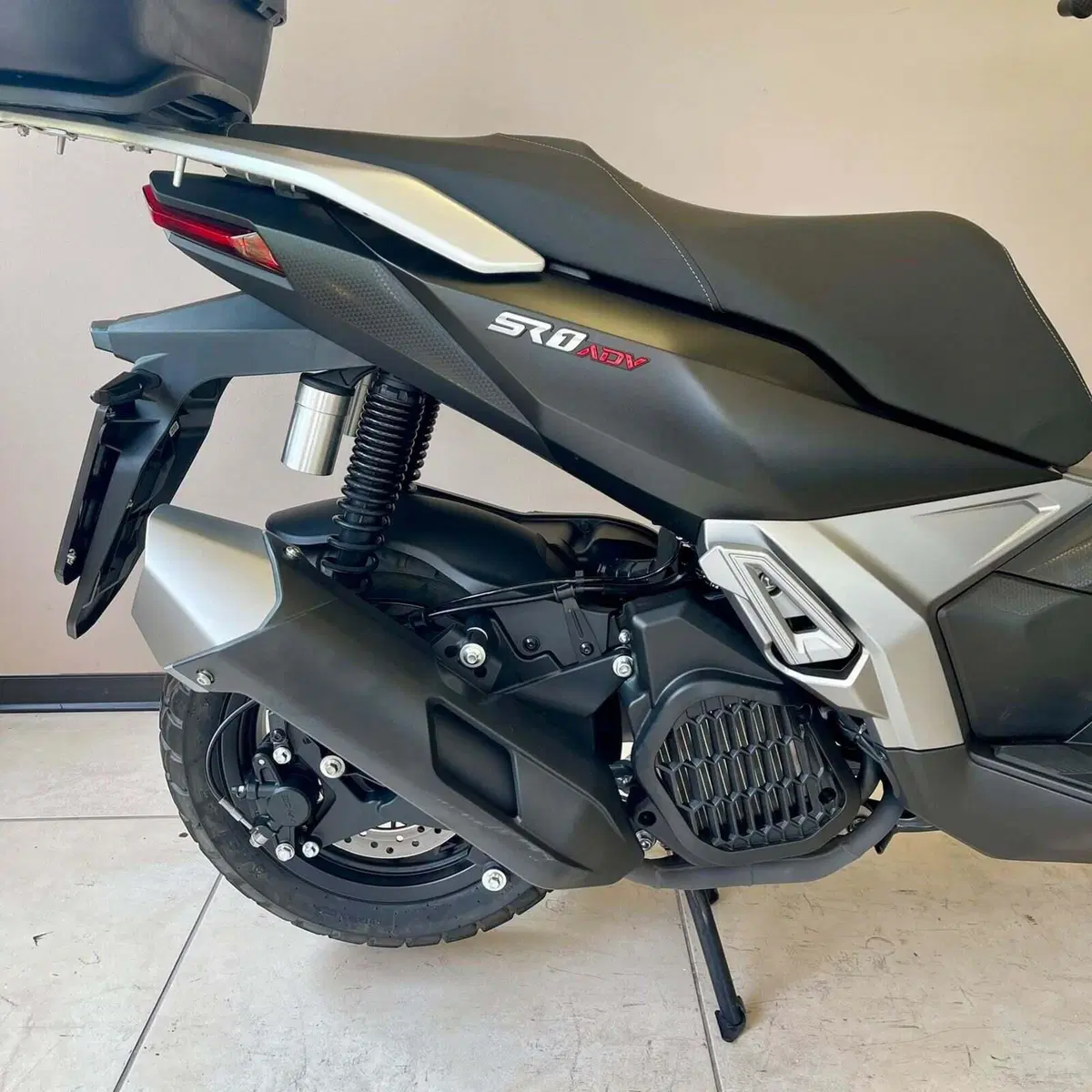 Voge Sfida SR1 ADV (2023 - 26) (7)