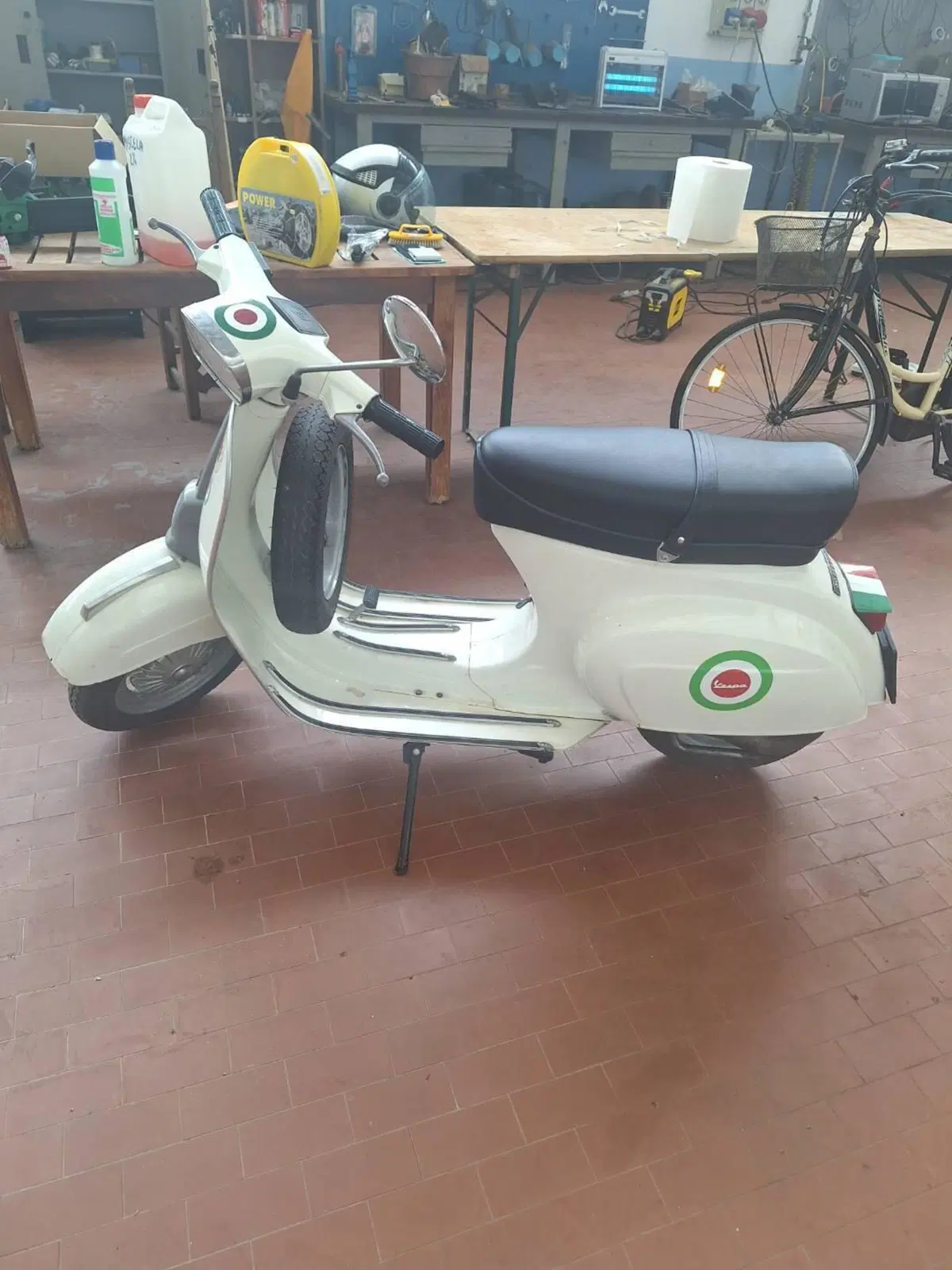 Piaggio Vespa 50 Special (2)