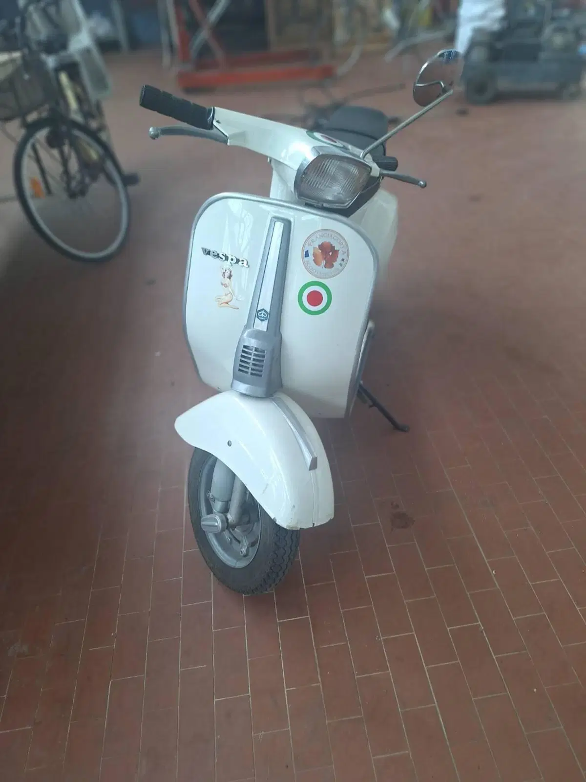 Piaggio Vespa 50 Special (3)