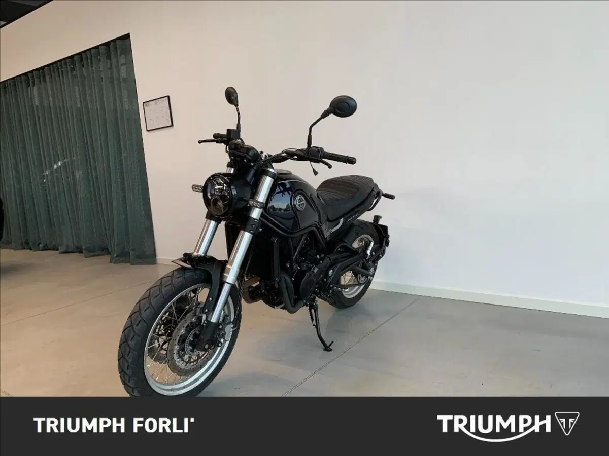 Benelli Leoncino 500 Trail (2021 - 26) (3)