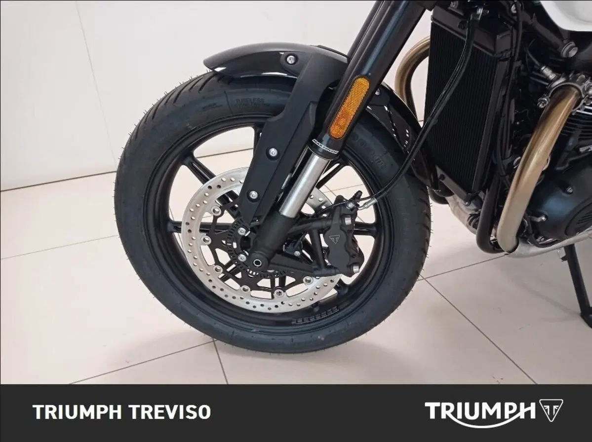 Triumph Speed Twin 900 (2025 - 26) (4)