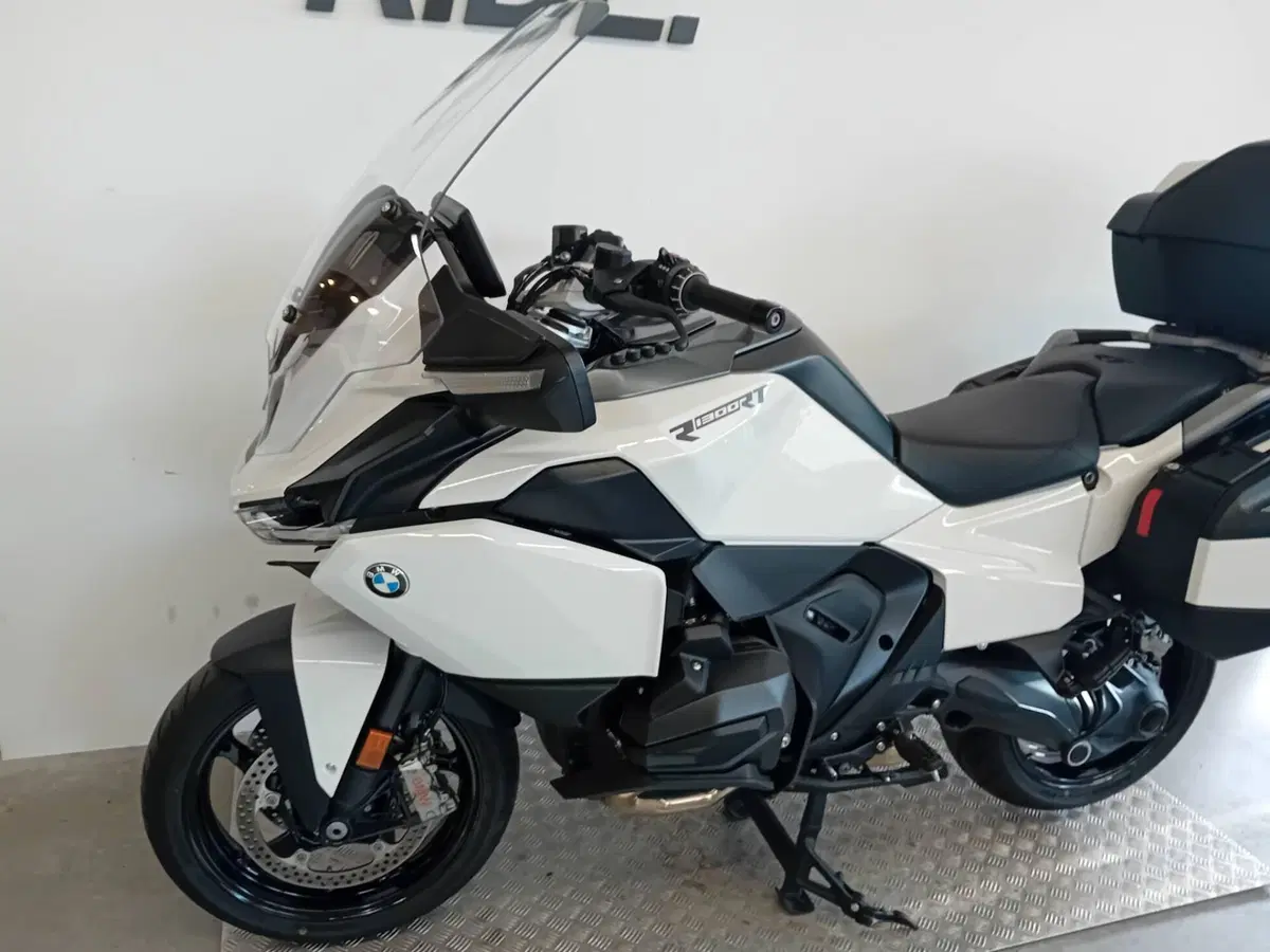 Bmw R 1300 RT (2026) (4)