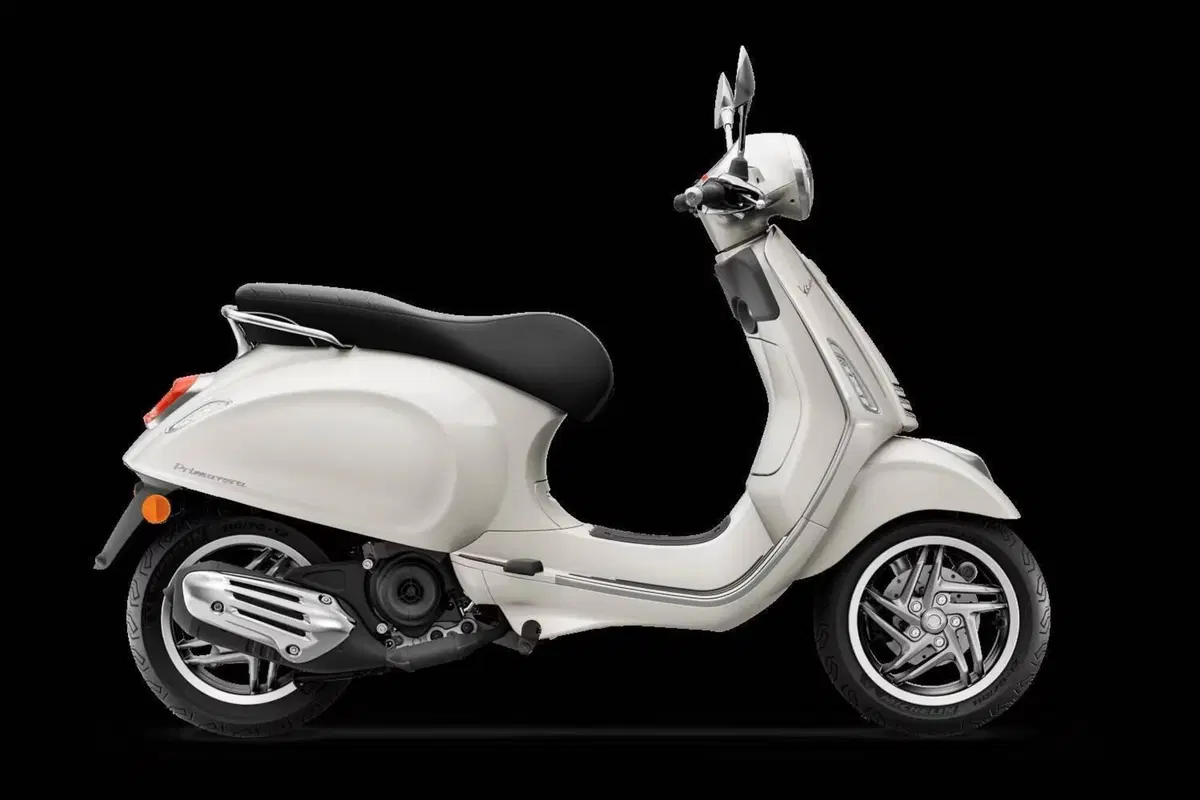 Vespa Primavera 50 (2026) (2)