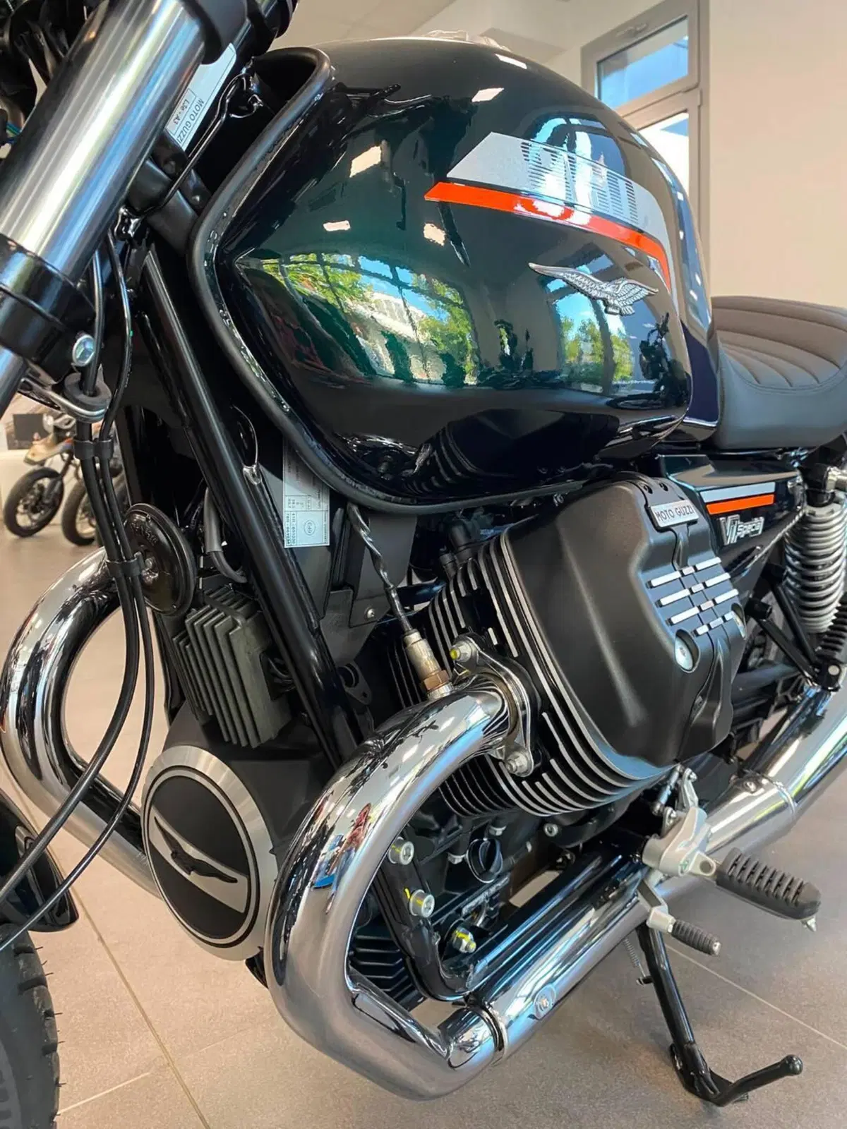 Moto Guzzi V7 Special (2025 - 26) (3)