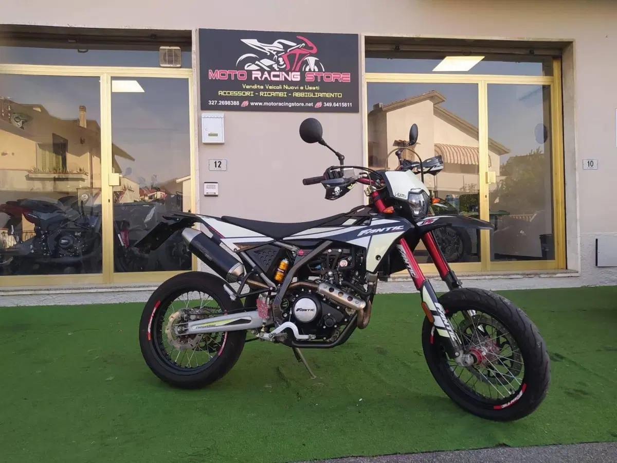 Fantic Motor XMF 125 Motard Competition 4t (2021 - 22) (3)
