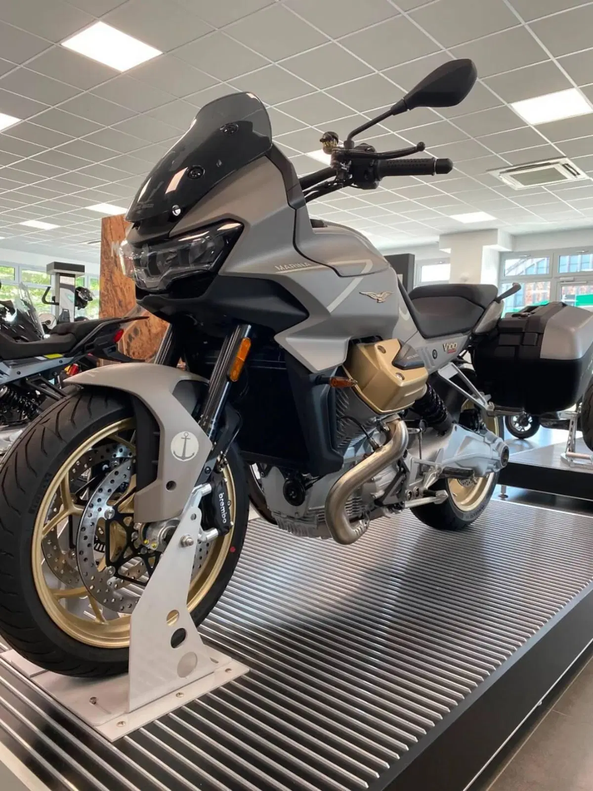 Moto Guzzi V100 Mandello Aviazione Navale (2023 - 24) (7)