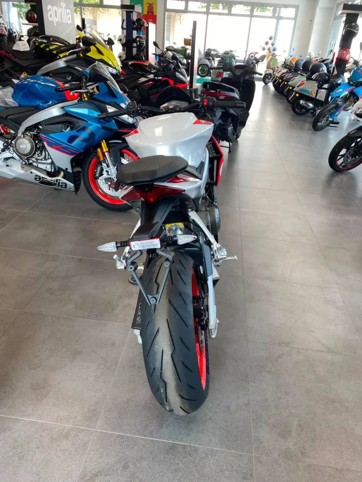 Aprilia Tuono 660 Factory (2022 - 24) (4)