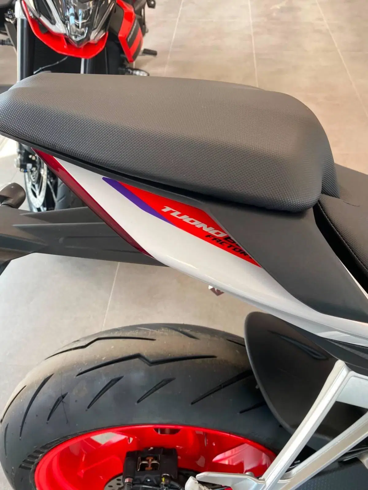 Aprilia Tuono 660 Factory (2022 - 24) (8)