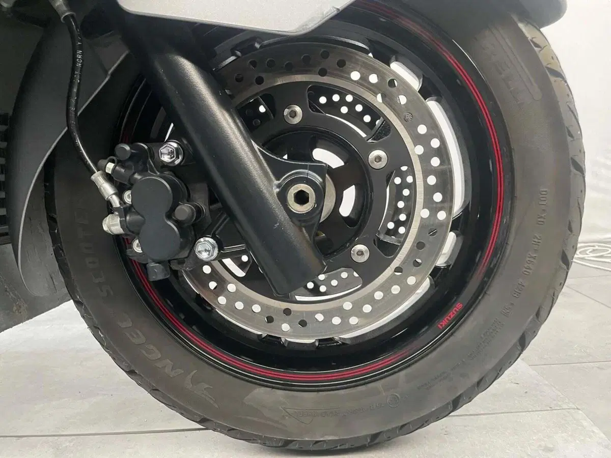 Suzuki Burgman AN 400 Lux ABS (2012 - 17) (13)