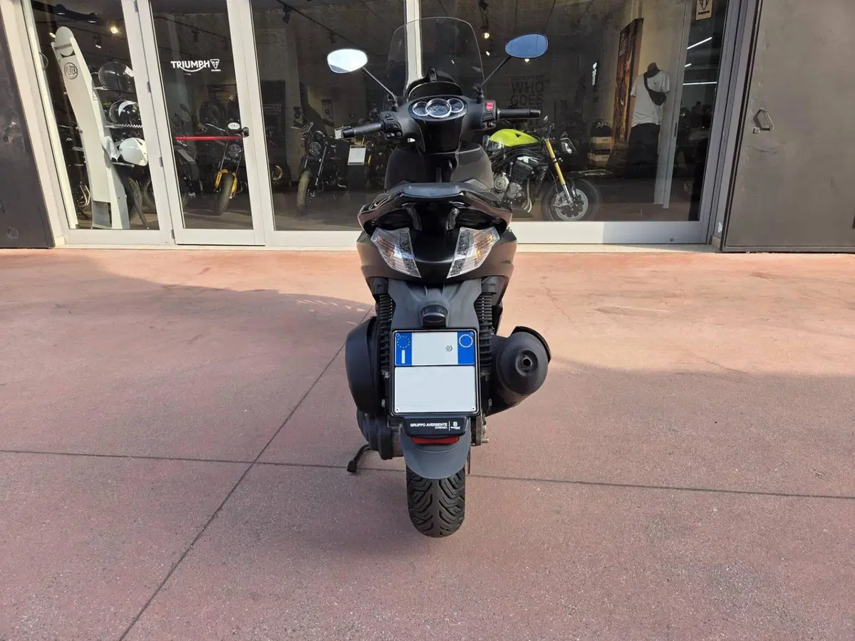 Piaggio Beverly 300 i.e. (2010 - 16) (7)