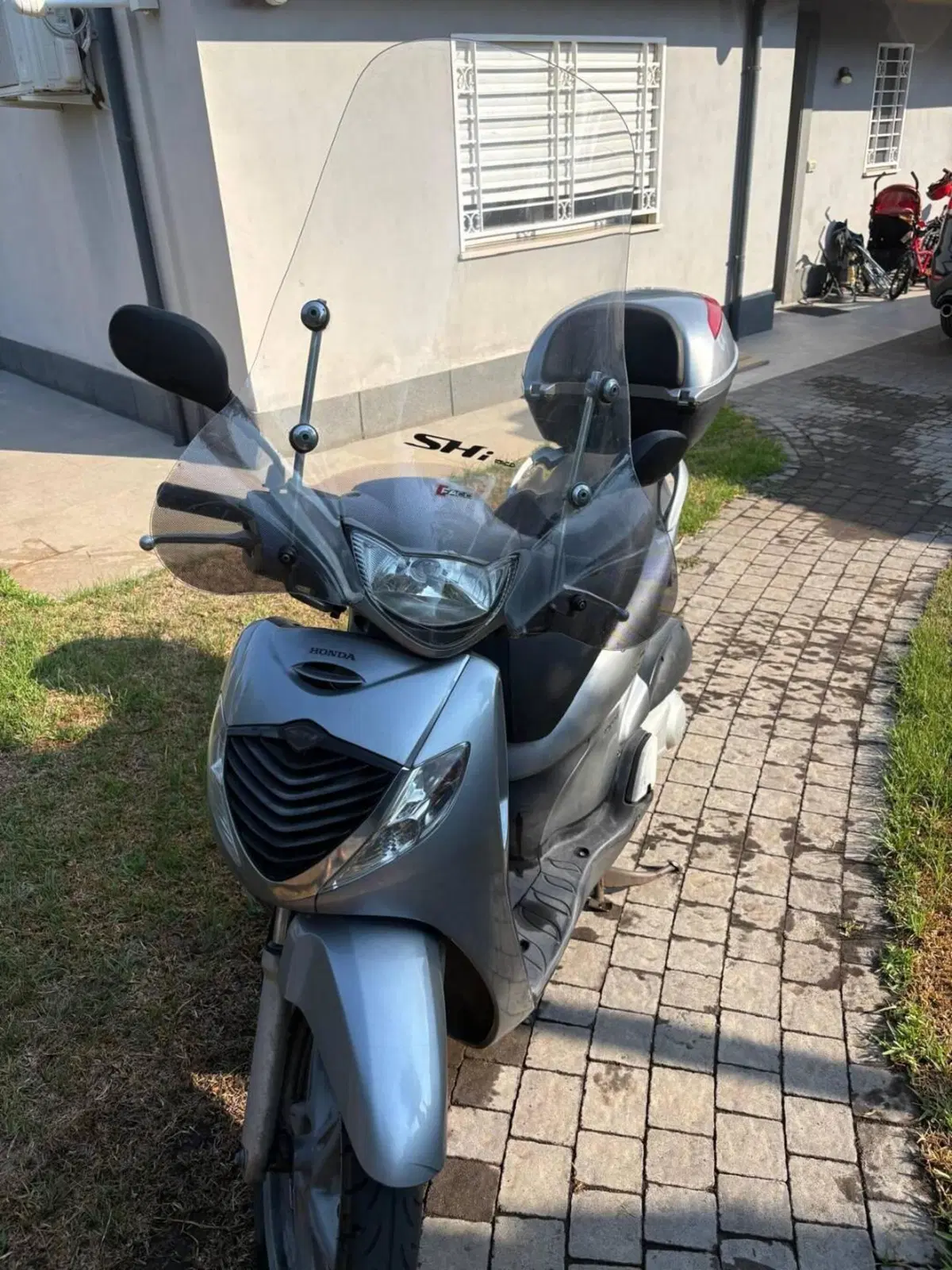Honda SH 150i (2005 - 08) (3)