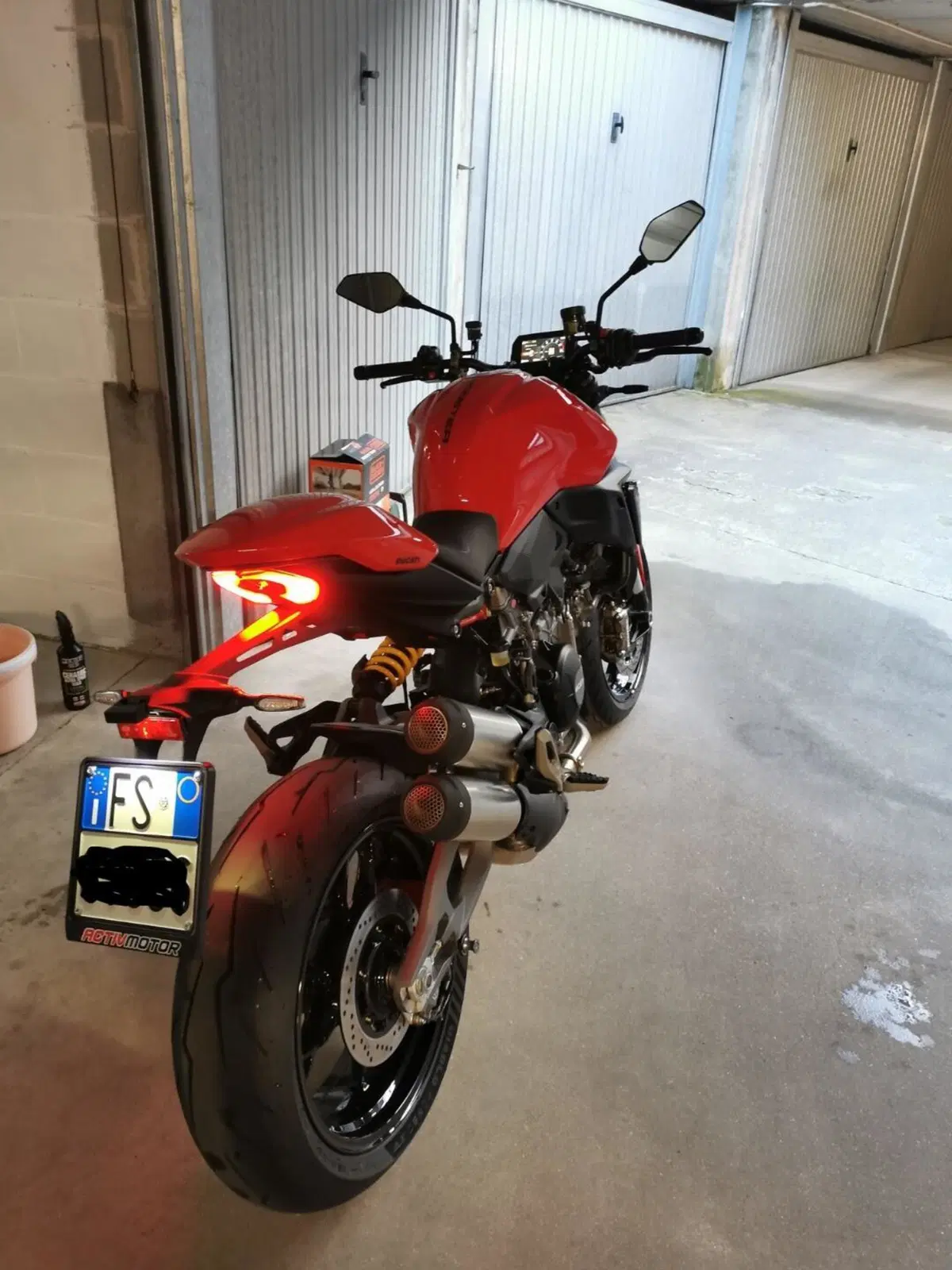Ducati Monster 890 + (2026) (3)