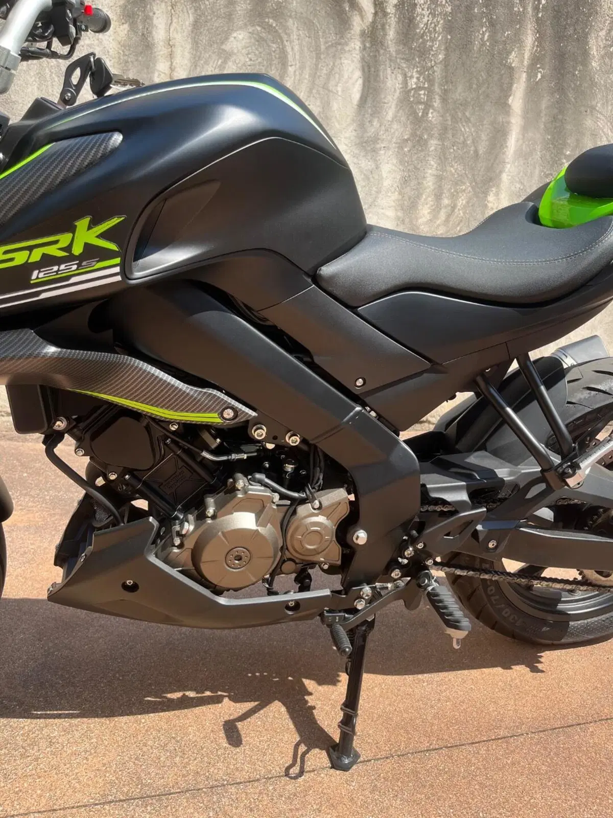 QJ Motor SRK 125 S (2023 - 24) (9)