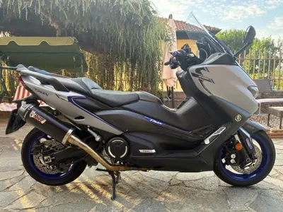 Yamaha T-Max 560 (2020 - 21) usata