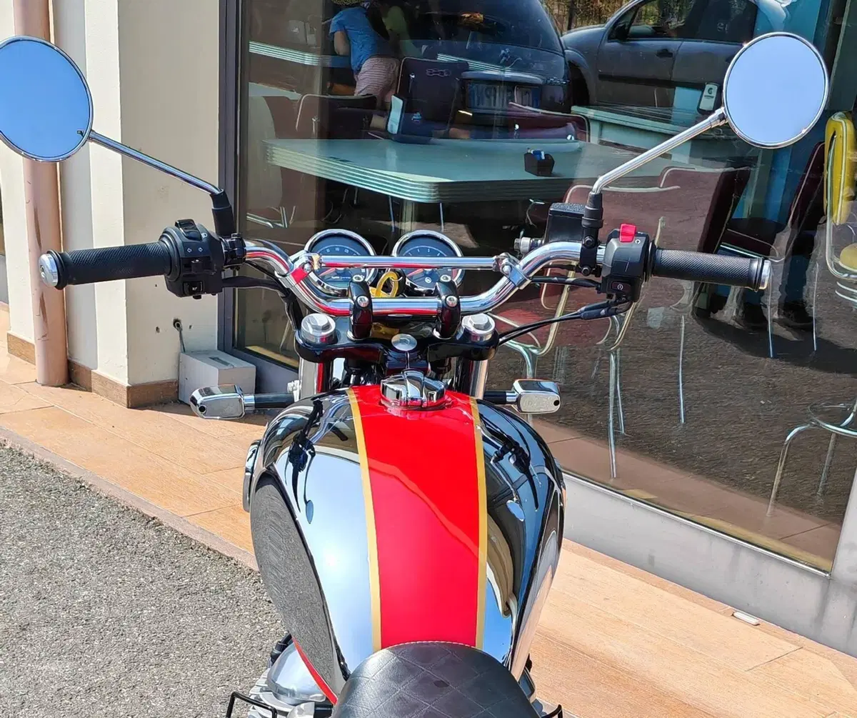 Royal Enfield Interceptor 650 (2021 - 26) (3)