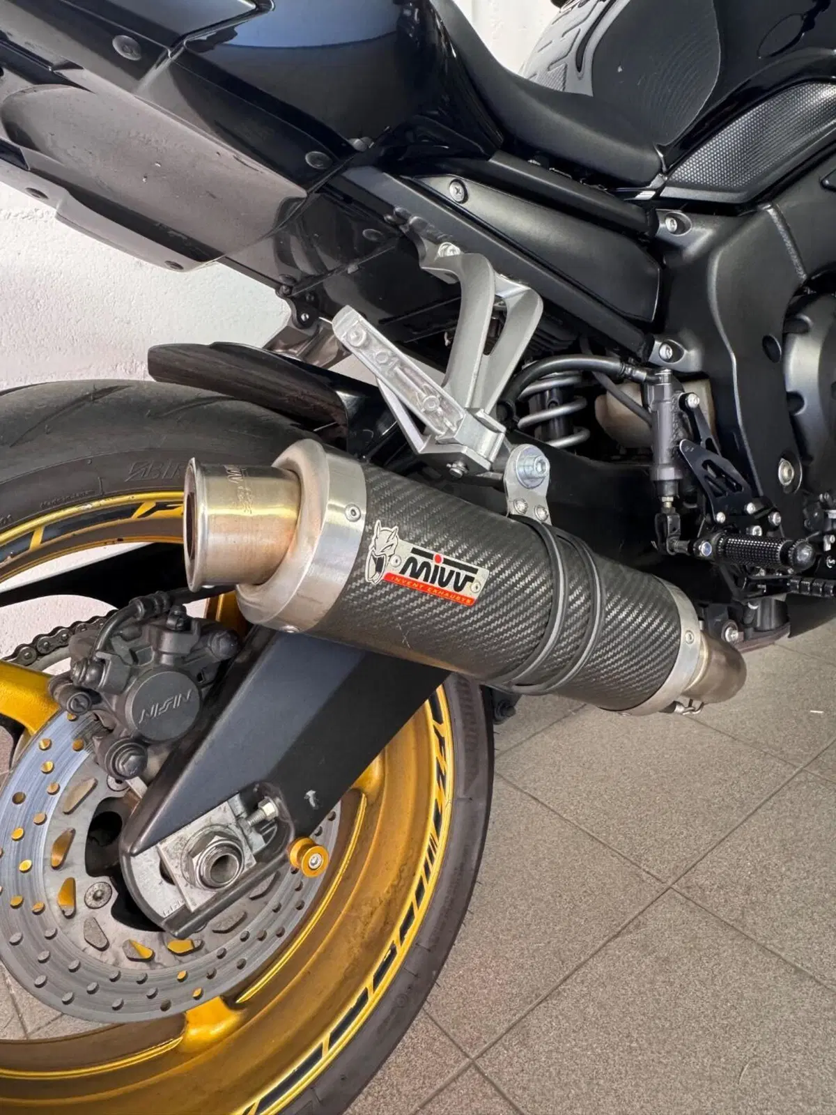 Yamaha FZ1 (2006 - 16) (4)