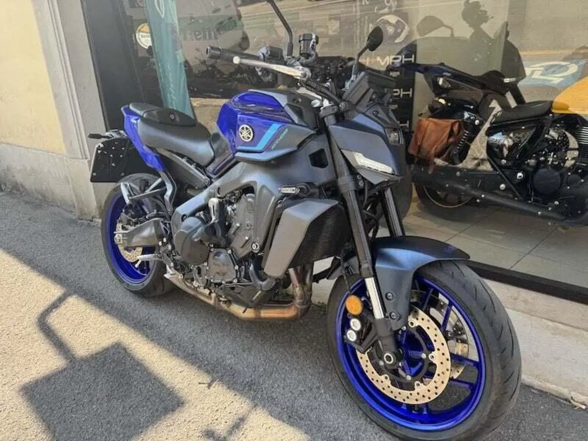 Yamaha MT-09 Y-AMT (2024 - 26) (13)