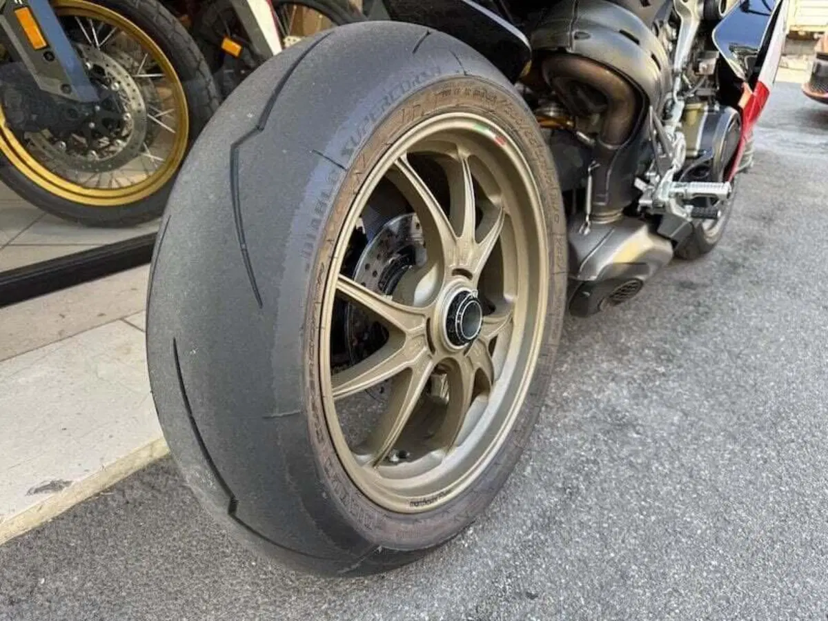 Ducati Panigale V4 1100 25° Anniversario (2019 - 20) (2)