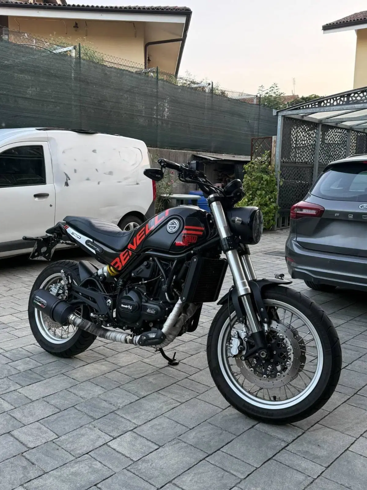 Benelli Leoncino 500 Trail (2021 - 26) (2)