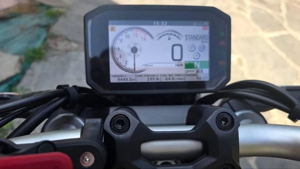 Honda CB 1000 R (2021 - 25) (3)