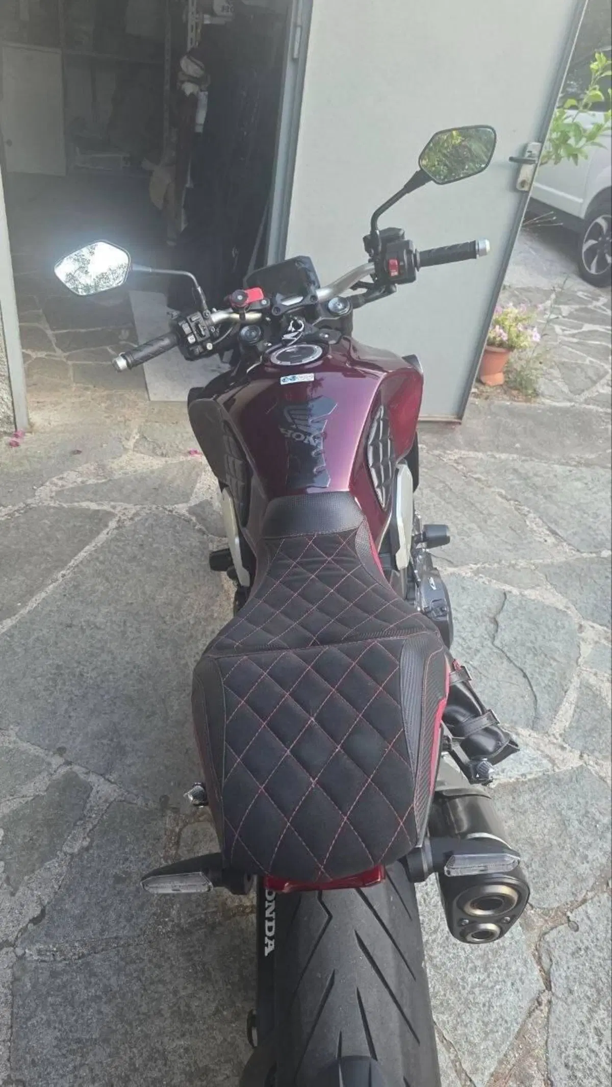 Honda CB 1000 R (2021 - 25) (9)