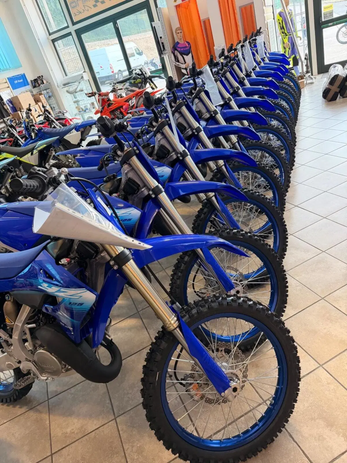 Yamaha YZ 125 (2027)
