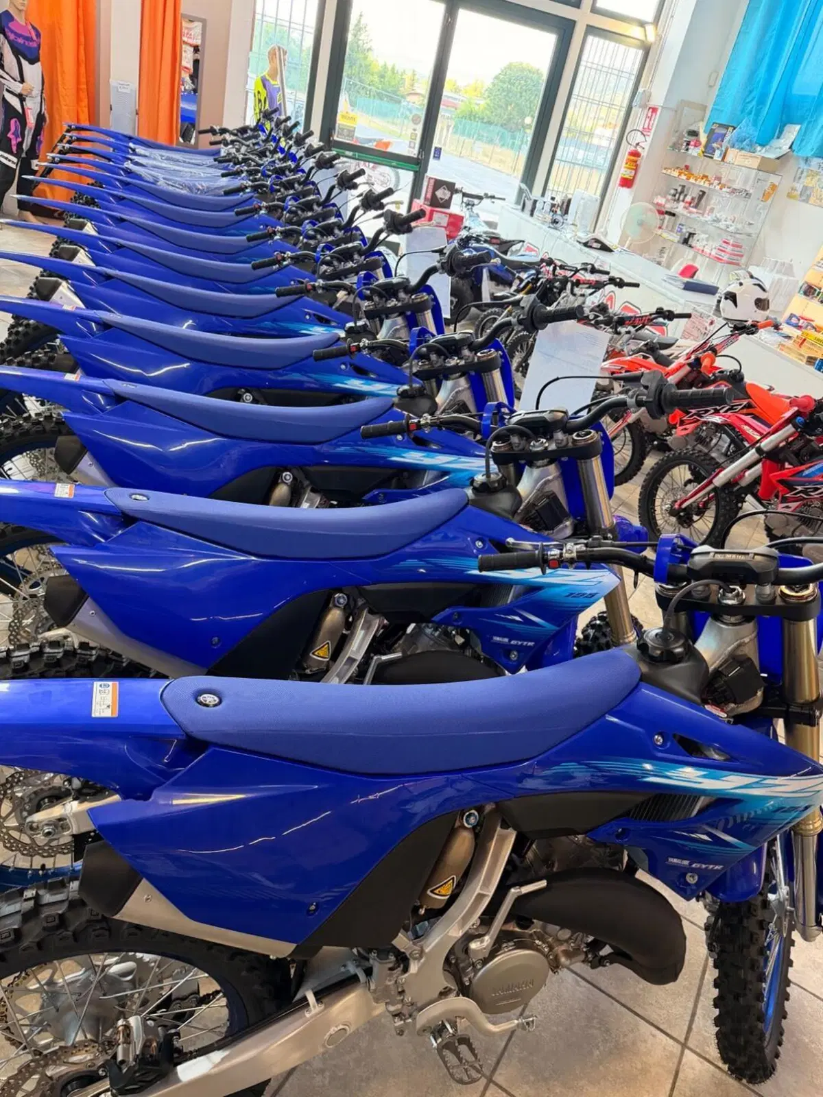 Yamaha YZ 125 (2027) (4)