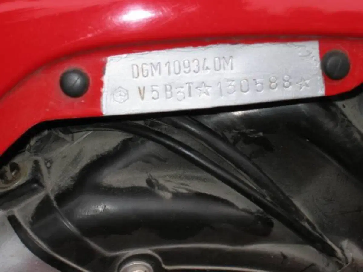 Piaggio Vespa 50 Special (2)
