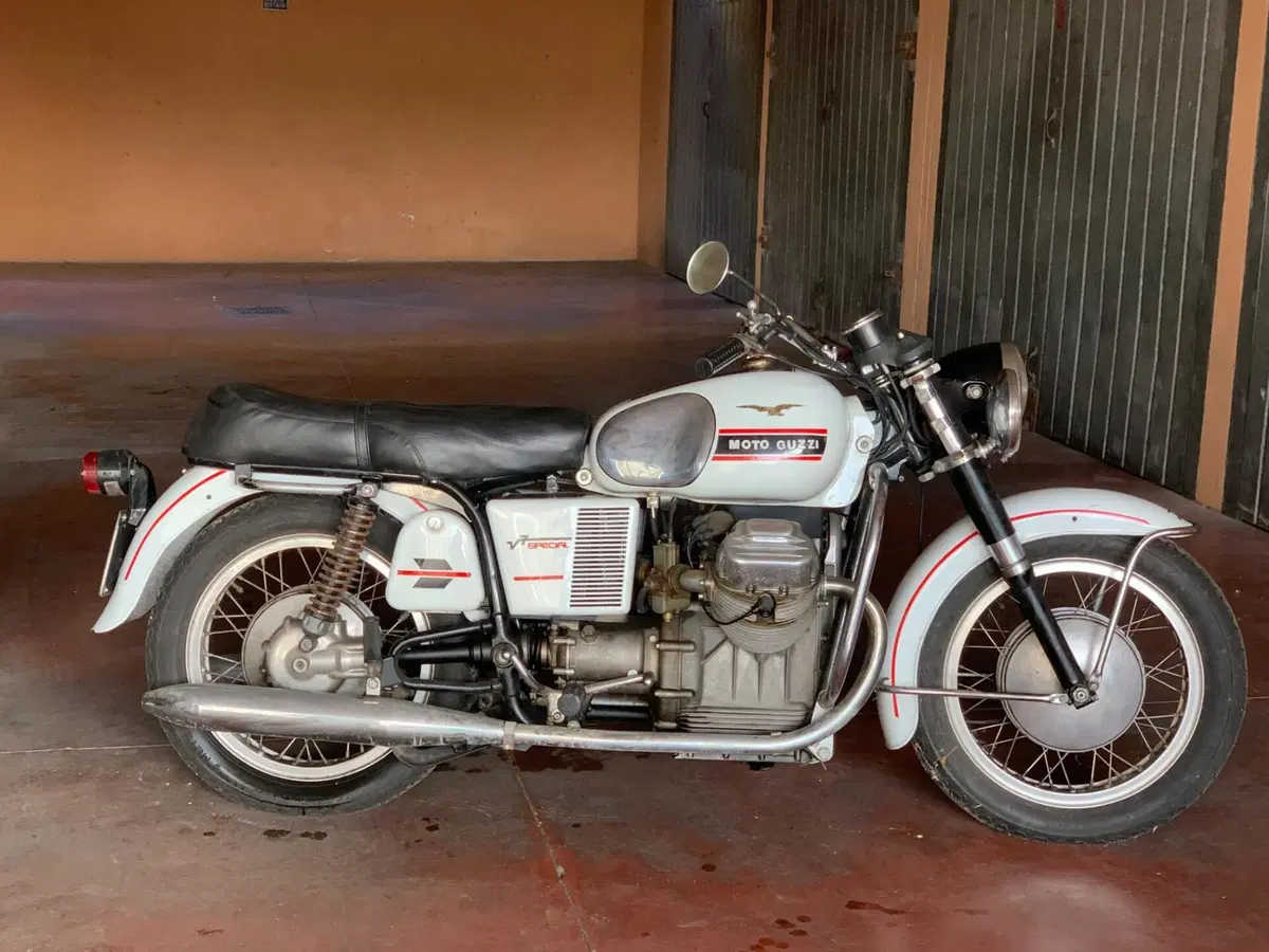 Moto Guzzi V7 special (5)