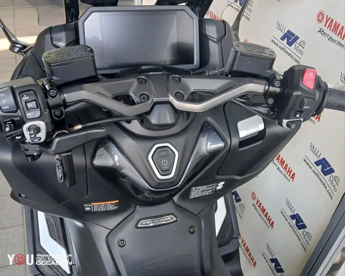 Yamaha T-Max 560 Tech Max (2022 - 24) (5)