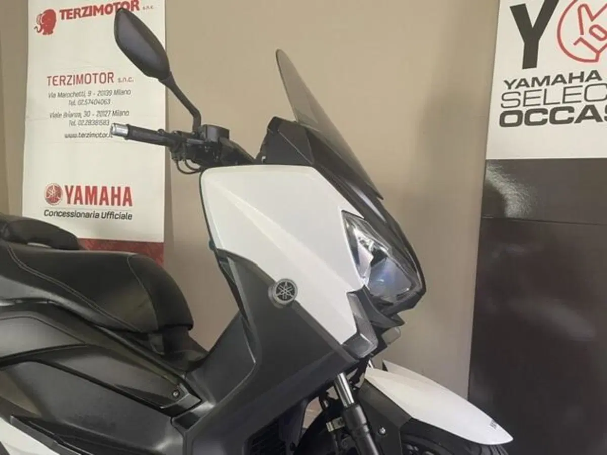 Yamaha X-Max 400 (2013 - 16) (3)