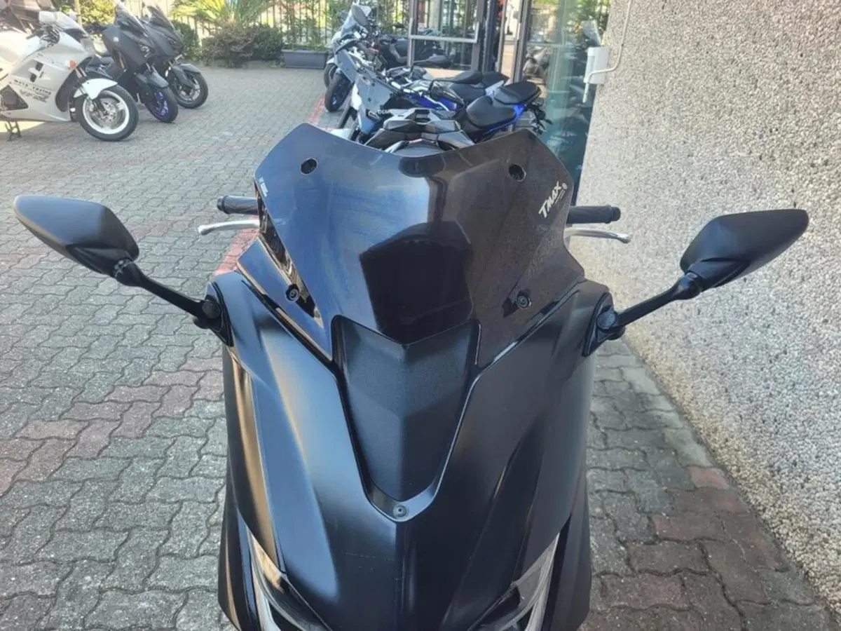 Yamaha T-Max 560 (2020 - 21) (3)