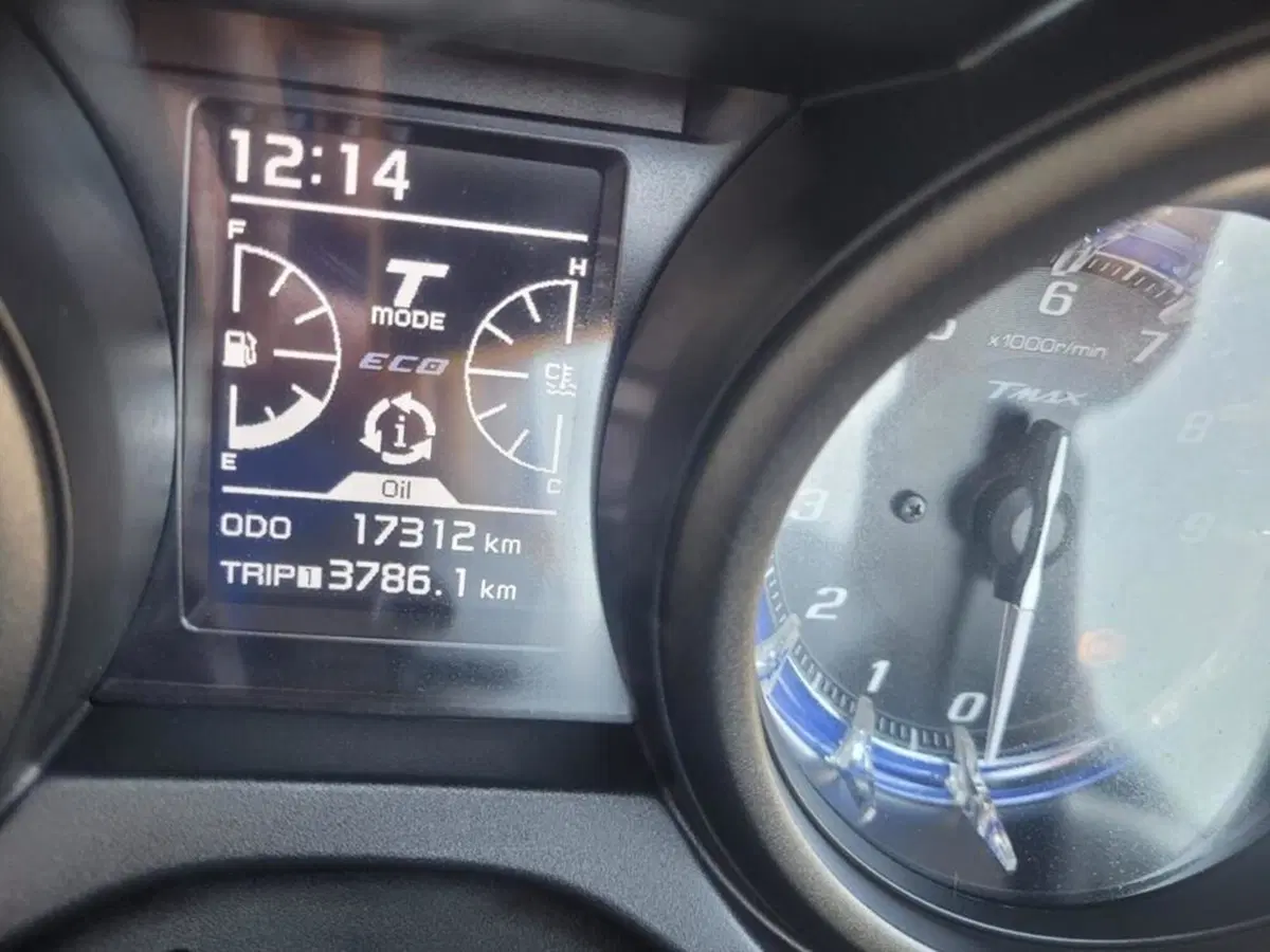 Yamaha T-Max 560 (2020 - 21) (4)