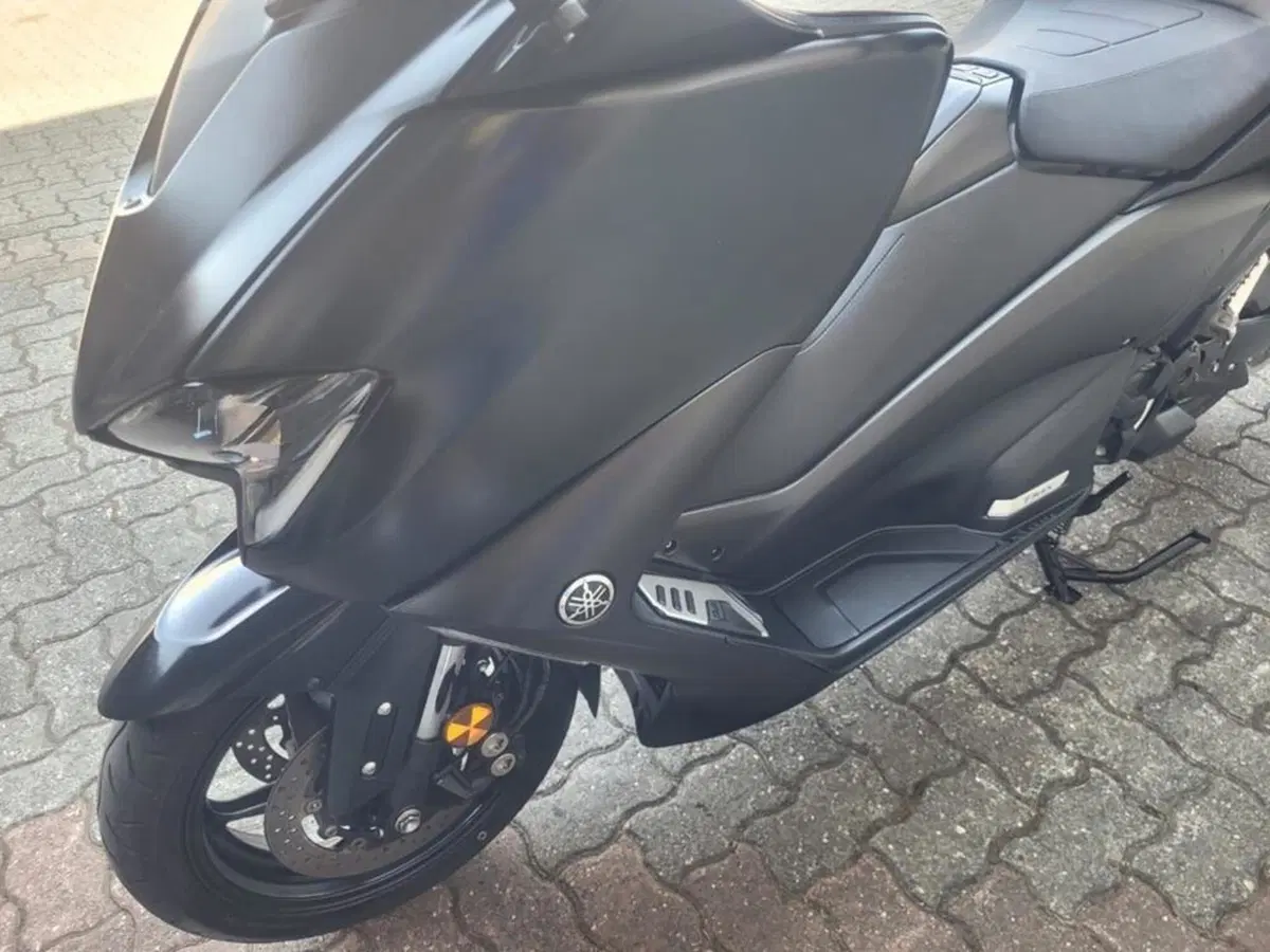 Yamaha T-Max 560 (2020 - 21) (10)