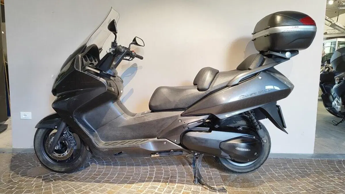 Honda Silver Wing 400 (2006 - 09) (3)