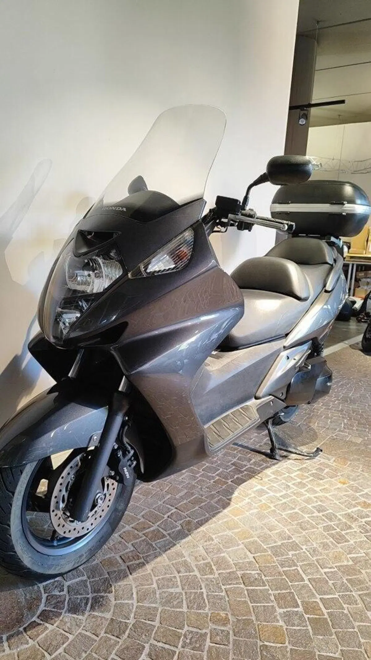Honda Silver Wing 400 (2006 - 09) (2)