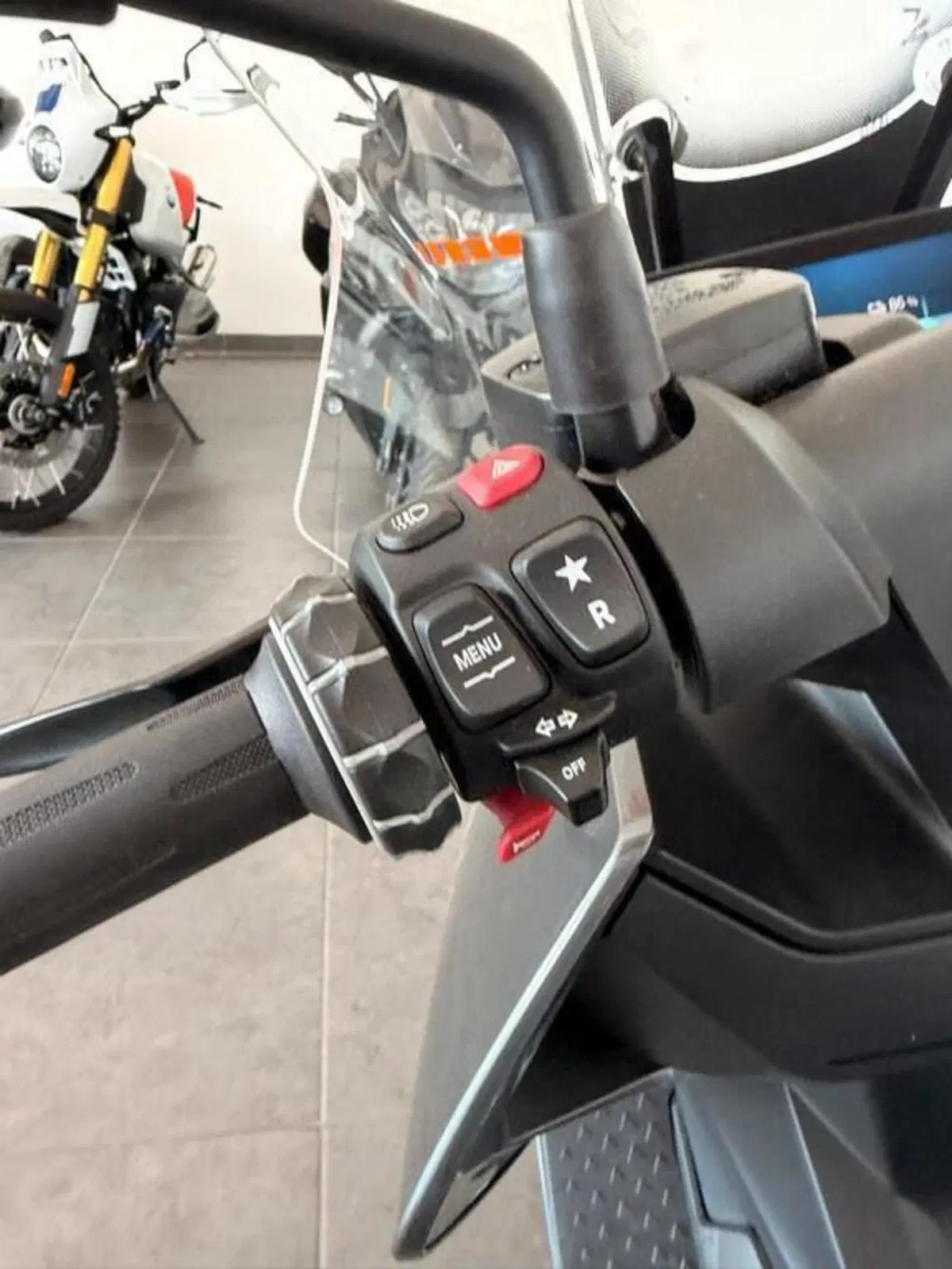 Bmw CE 04 (2021 - 25) (6)