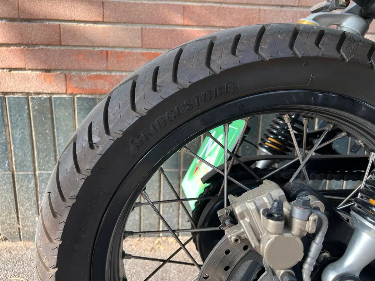 Royal Enfield Interceptor 650 (2021 - 26) (16)