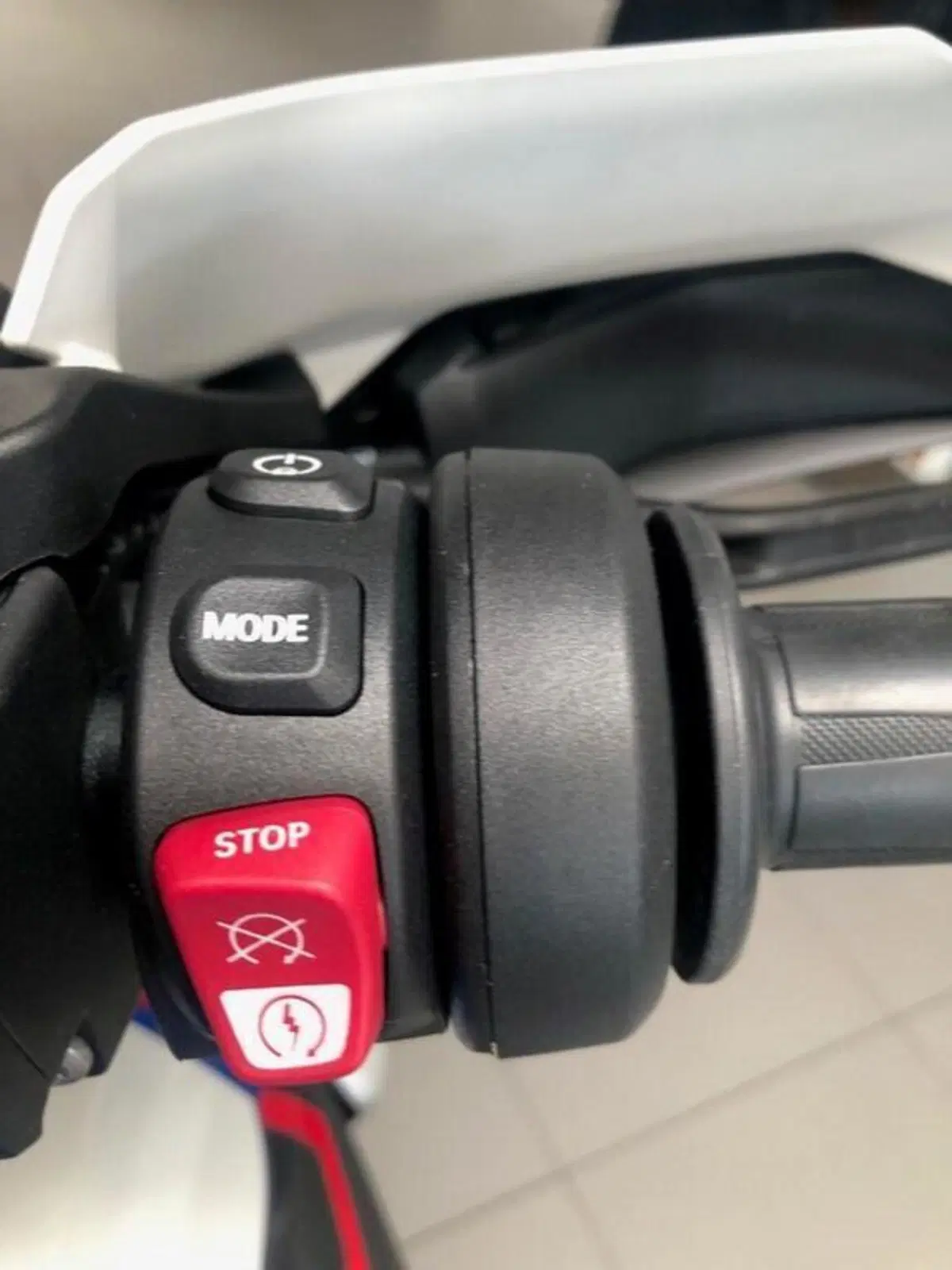 Bmw R 1300 GS (2023 - 26) (4)