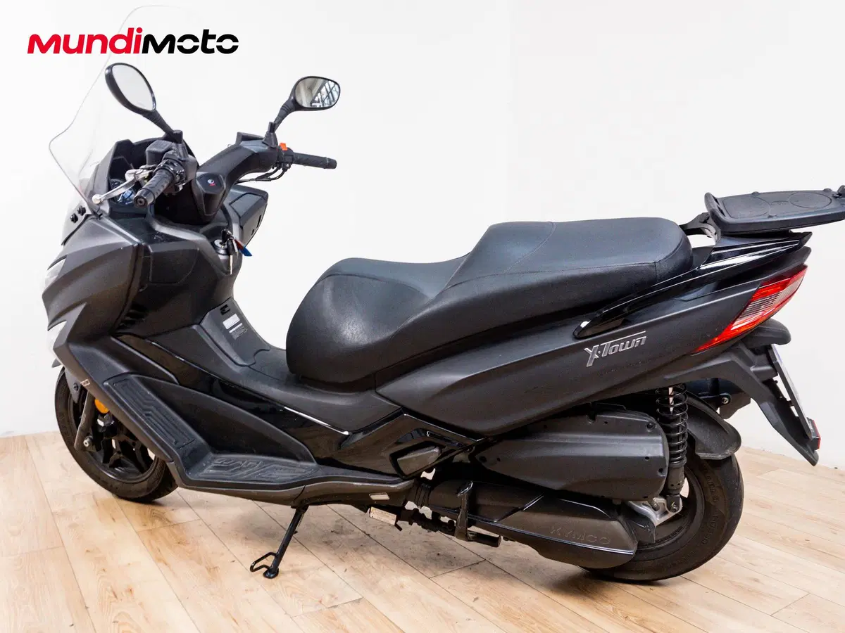 Kymco X-Town 300i (2021 - 24) (7)