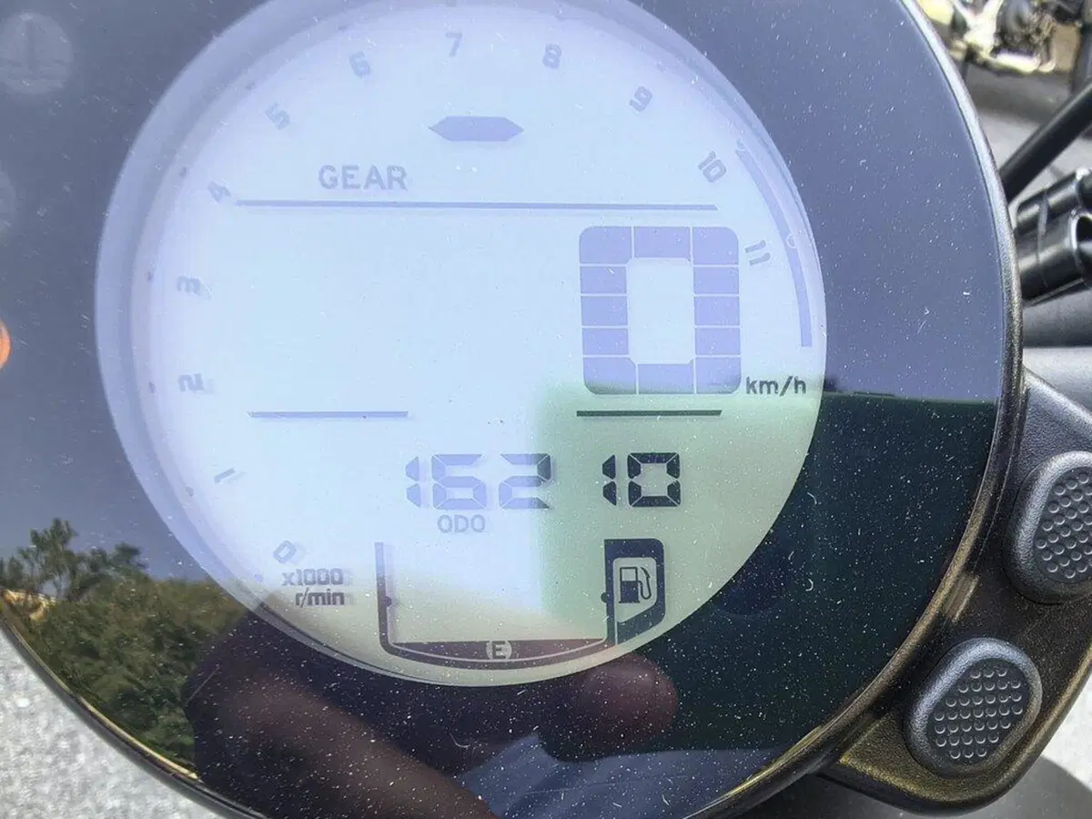 Yamaha XSR 700 ABS (2016 - 20) (2)