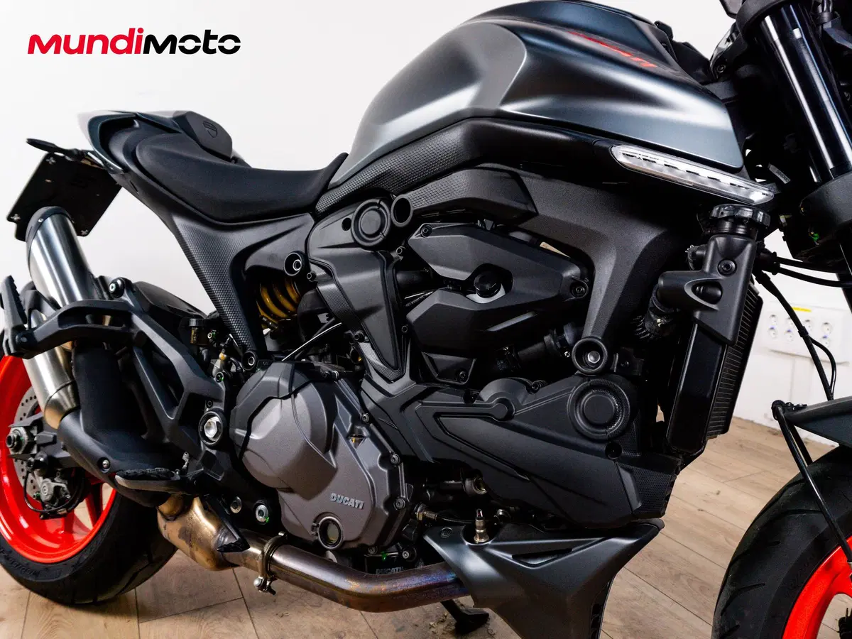 Ducati Monster 937 (2021 - 25) (5)