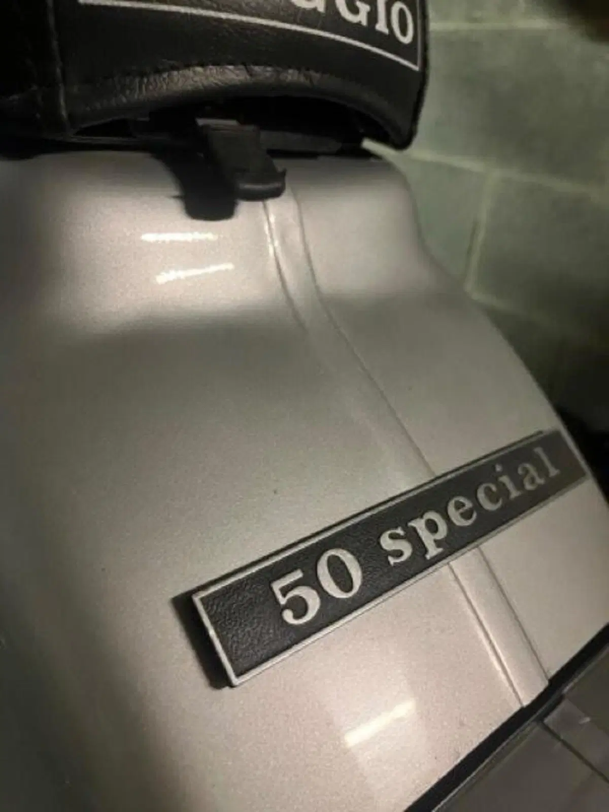 Piaggio vespa 50 special (2)