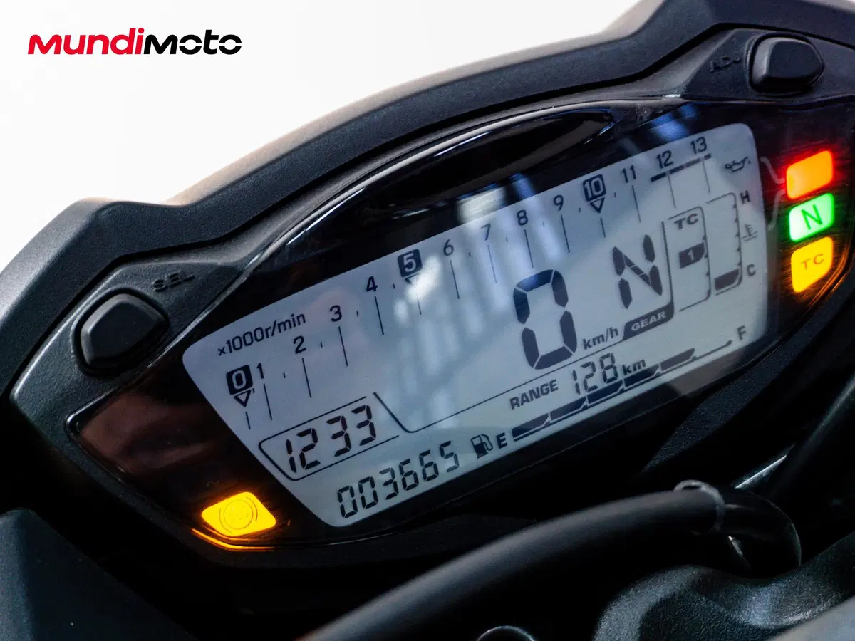 Suzuki GSX S 1000 F ABS (2014 -17) (12)