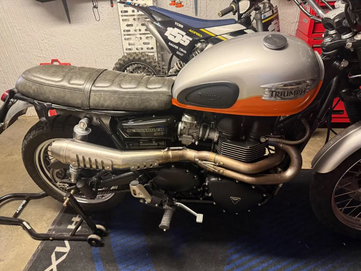 Triumph Scrambler (2006 - 17) (3)