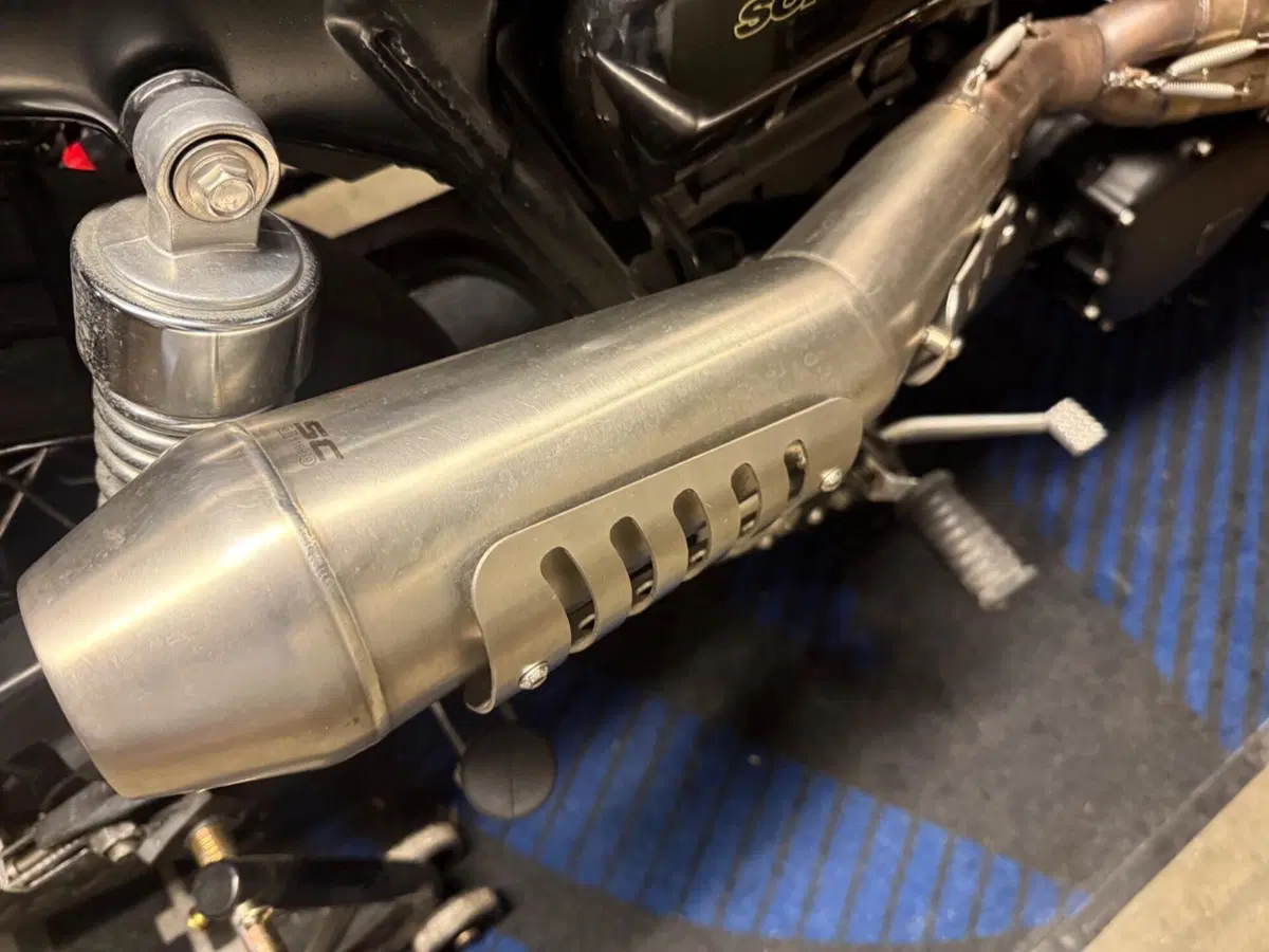 Triumph Scrambler (2006 - 17) (6)