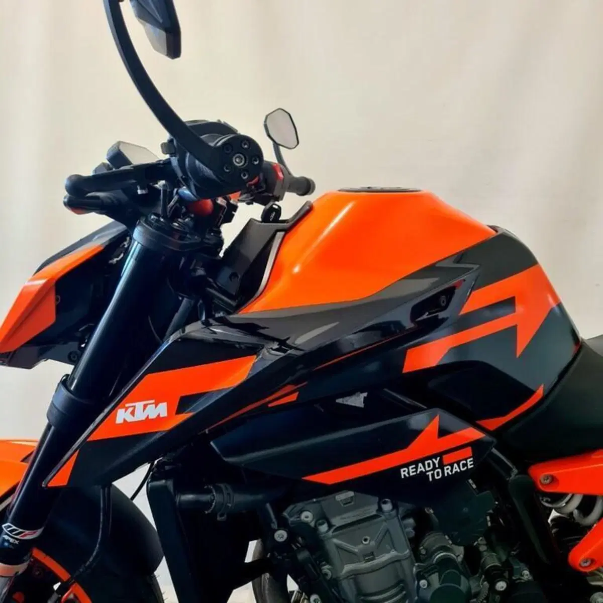 KTM 890 Duke GP (2022 - 23) (12)